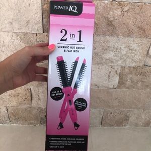 BRAND NEW PINK FLAT IRON AND BRUSH 2 in 1